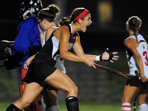 Early lead not able to hold up for field hockey