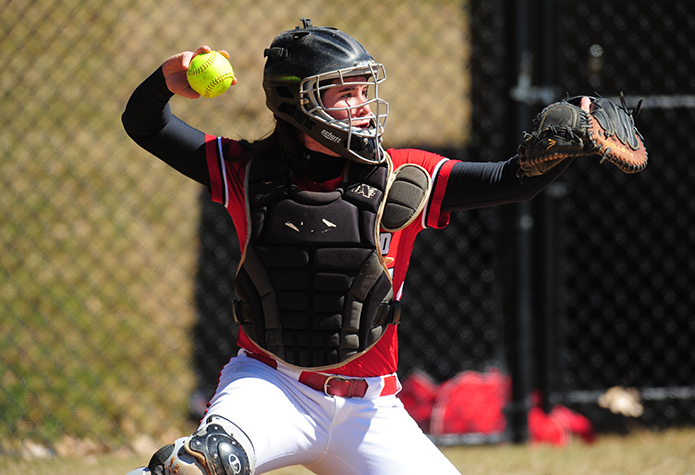 Softball Still in Hunt For CC Title with 7-1 Win against McDaniel