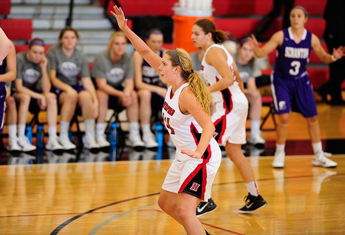Women's Basketball Outlasts William Paterson In OT, 55-52