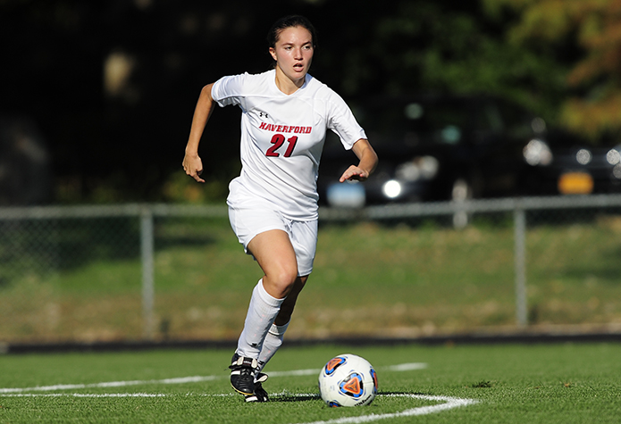 Women's Soccer Edged by Swarthmore, 2-1