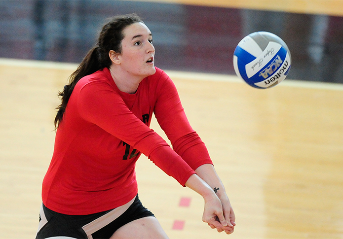 Volleyball finishes perfect weekend at Crusader Classic