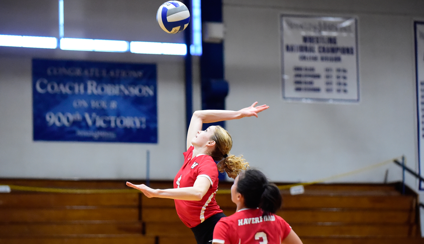 Opening Day Ends in Split for Volleyball