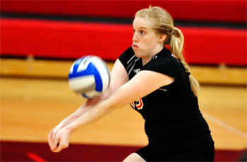 Women’s volleyball takes conference opener from Dickinson, 3-0