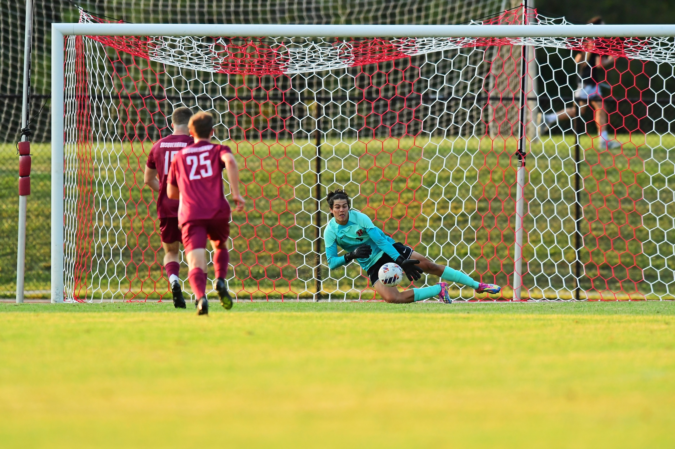 Men’s Soccer Ties  No. 9 Rowan, 0-0