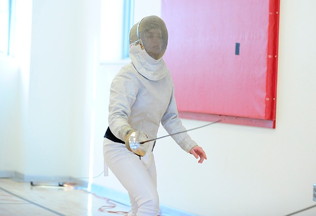 Women's Fencing Records Four Victories at Vassar Invitational