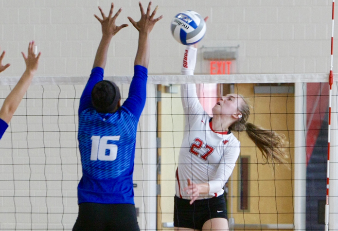Volleyball Takes Down Delaware Valley, Is Edged By Heidelberg At Haverford Invitational