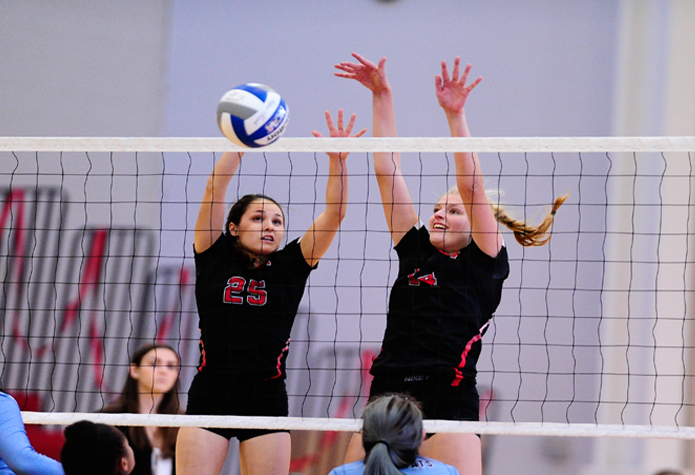 Volleyball Opens Season with Split at Haverford Invitational