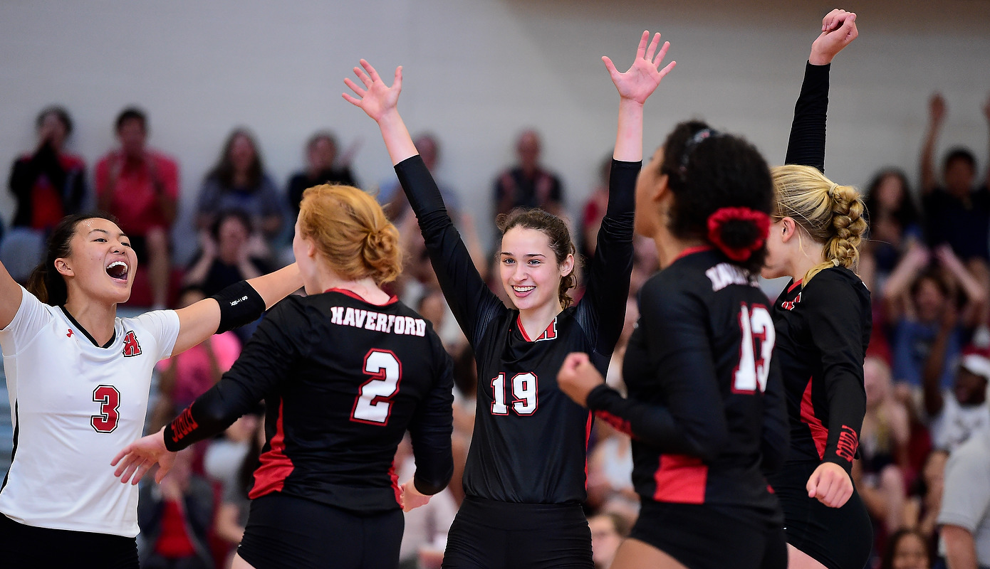 Volleyball Opens Season with a Pair of Sweeps