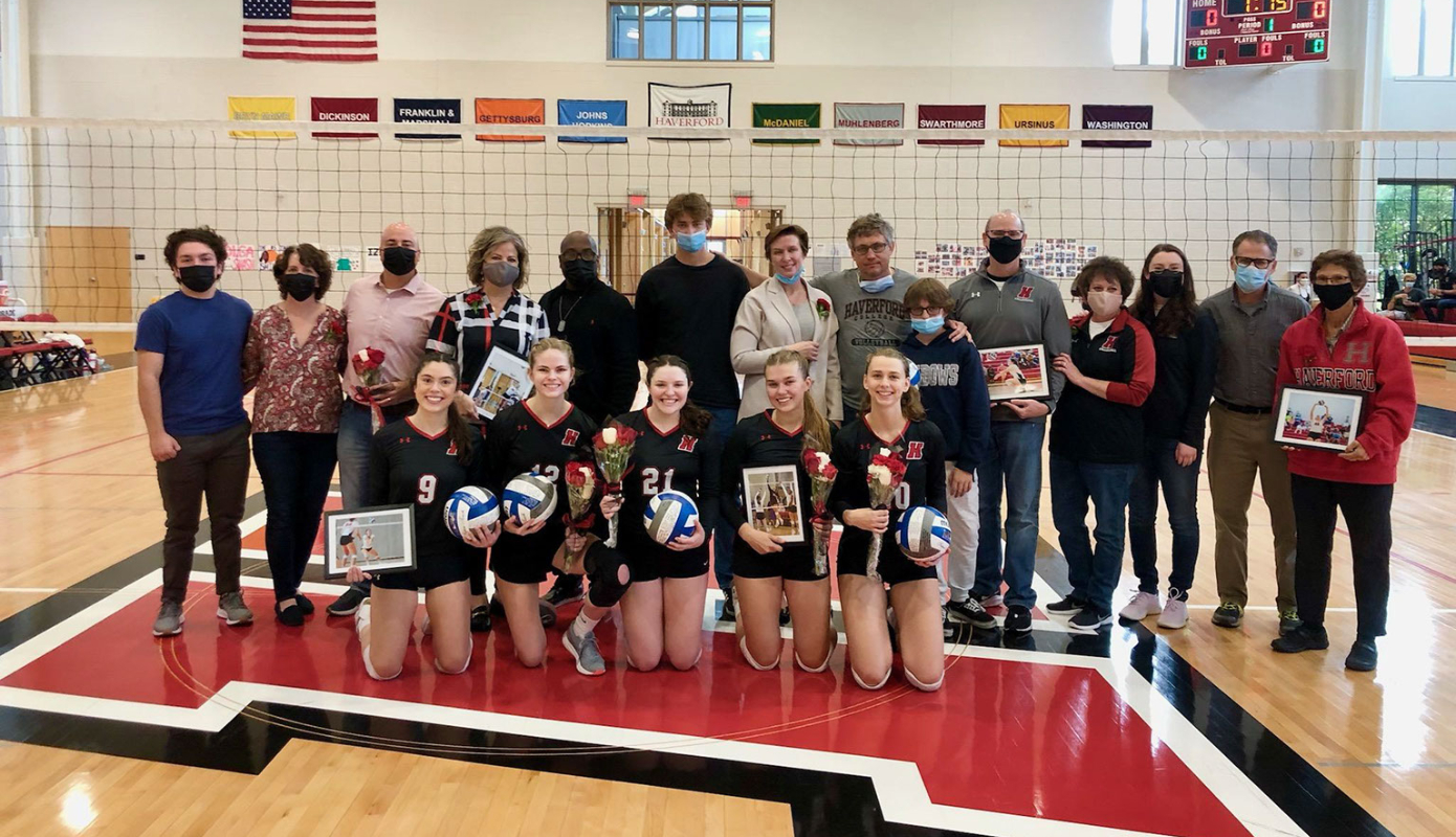 Thrilling Third-Set Victory Hands Volleyball Senior Day Sweep over Swarthmore