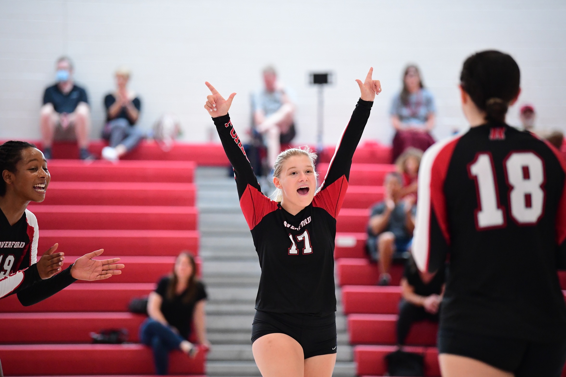 Volleyball Wraps Up Oberlin Invite With Pair of Wins